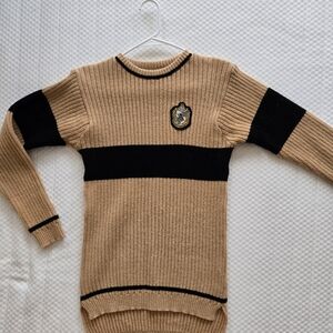 Harry Potter Hufflepuff Universal Studios Unisex Sweater